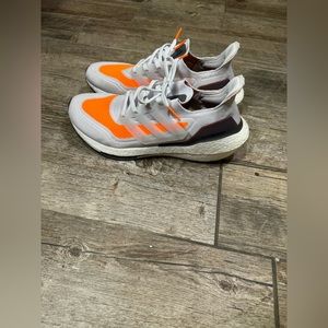 Addidas size 9 ultra boost